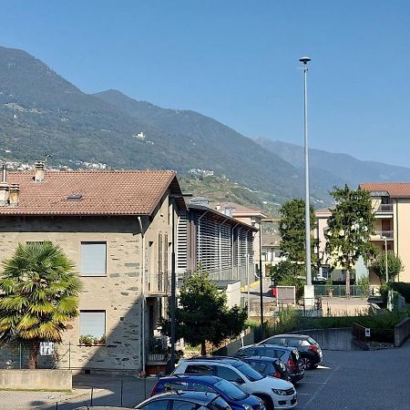 Appartamento Bilocale Luminoso, Ottima Posizione Sondrio Esterno foto